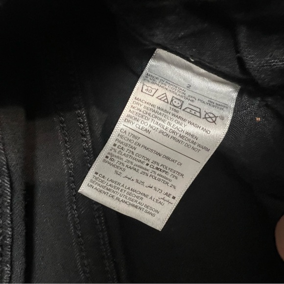 Old navy rockstar skinny jeans - Picture 3 of 4